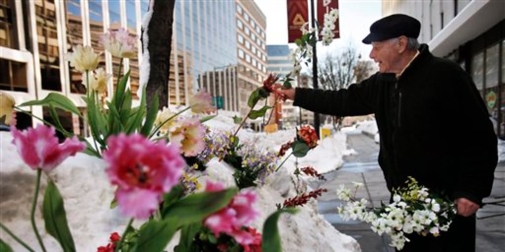 Florists fret storm will wilt Valentine s sales